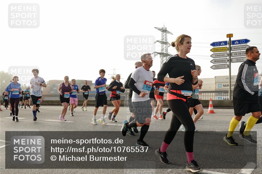 03.10.2026 - Köhlbrandbrückenlauf Michael Burmester http://msf.ph/oto/10765537 03.10.2026 09:20:09 Position 3 1044, 3 meine-sportfotos.de
