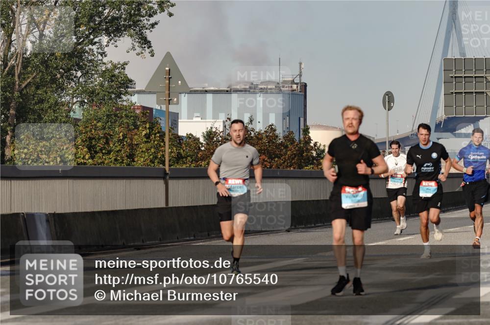 03.10.2026 - Köhlbrandbrückenlauf Michael Burmester http://msf.ph/oto/10765540 03.10.2026 09:43:54 Position 3  meine-sportfotos.de