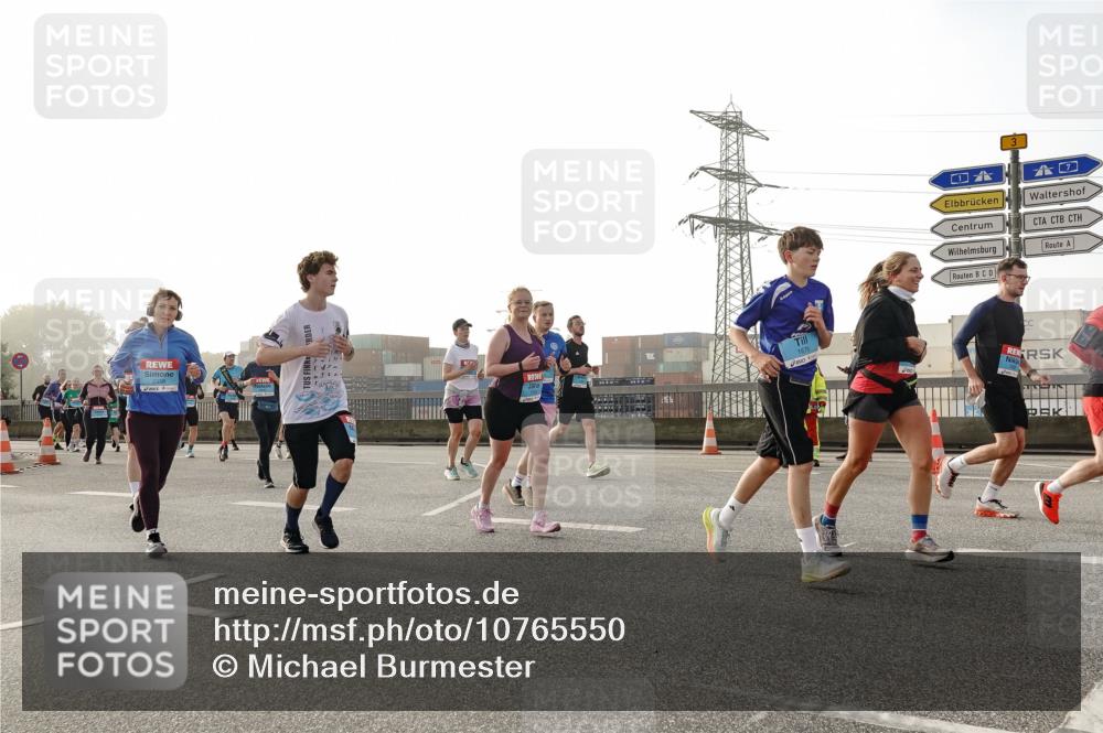 03.10.2026 - Köhlbrandbrückenlauf Michael Burmester http://msf.ph/oto/10765550 03.10.2026 09:20:10 Position 3 1679 meine-sportfotos.de