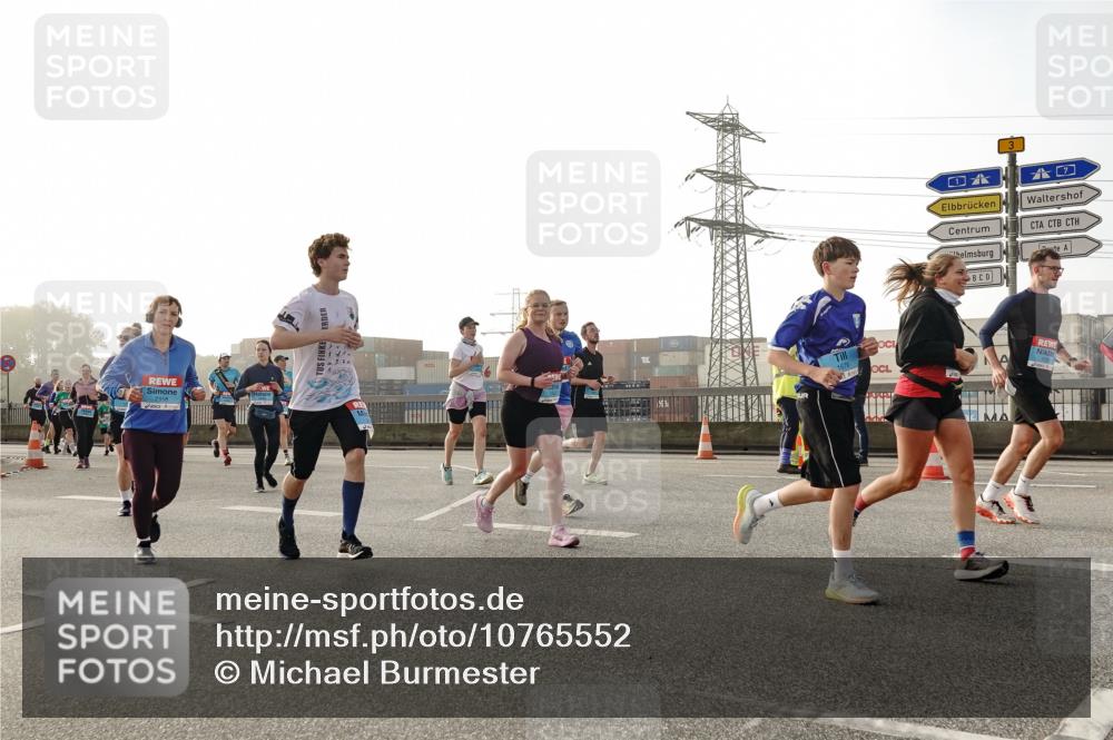 03.10.2026 - Köhlbrandbrückenlauf Michael Burmester http://msf.ph/oto/10765552 03.10.2026 09:20:11 Position 3 1679 meine-sportfotos.de