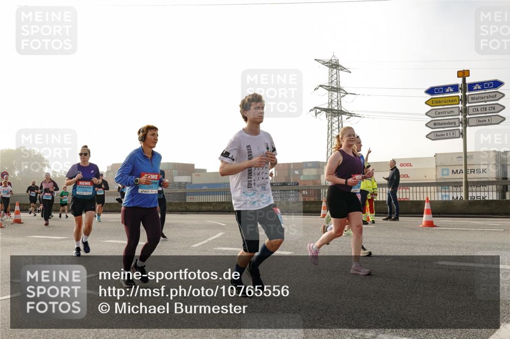 03.10.2026 - Köhlbrandbrückenlauf Michael Burmester http://msf.ph/oto/10765556 03.10.2026 09:20:11 Position 3 1130 meine-sportfotos.de