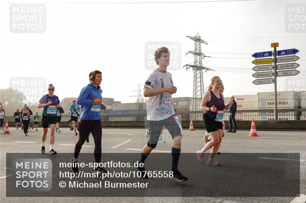 03.10.2026 - Köhlbrandbrückenlauf Michael Burmester http://msf.ph/oto/10765558 03.10.2026 09:20:11 Position 3 2, 58 meine-sportfotos.de