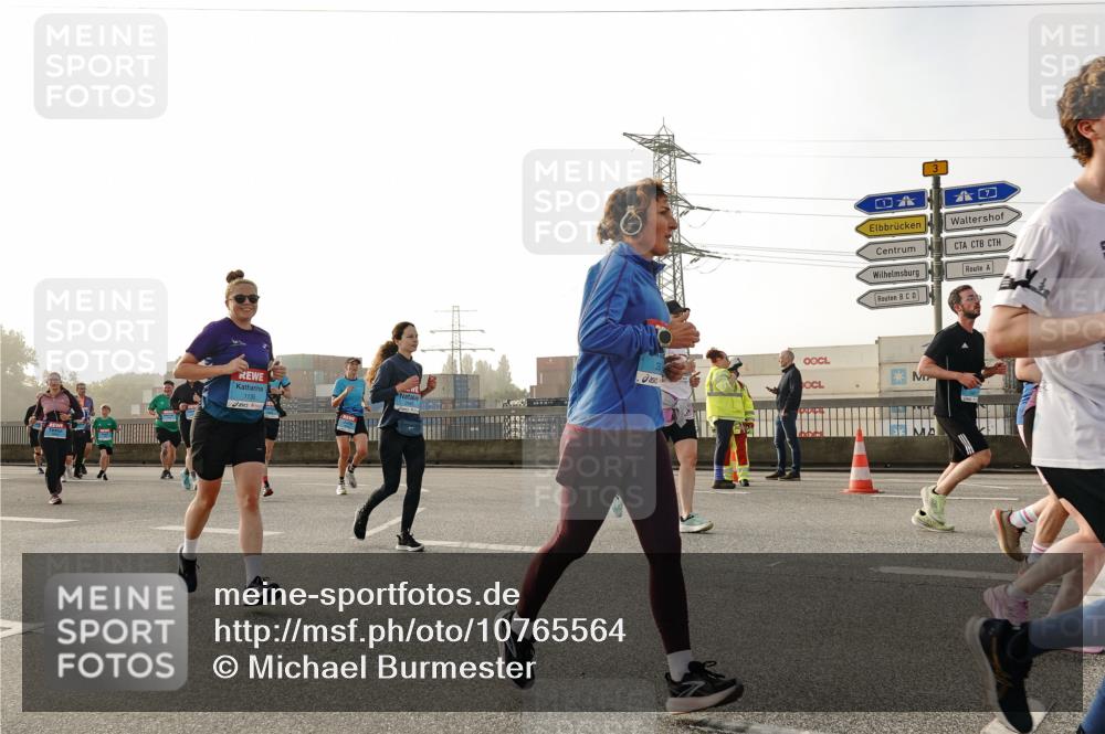 03.10.2026 - Köhlbrandbrückenlauf Michael Burmester http://msf.ph/oto/10765564 03.10.2026 09:20:12 Position 3 1130 meine-sportfotos.de