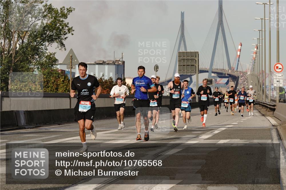 03.10.2026 - Köhlbrandbrückenlauf Michael Burmester http://msf.ph/oto/10765568 03.10.2026 09:44:00 Position 3 12, 5, 1 meine-sportfotos.de