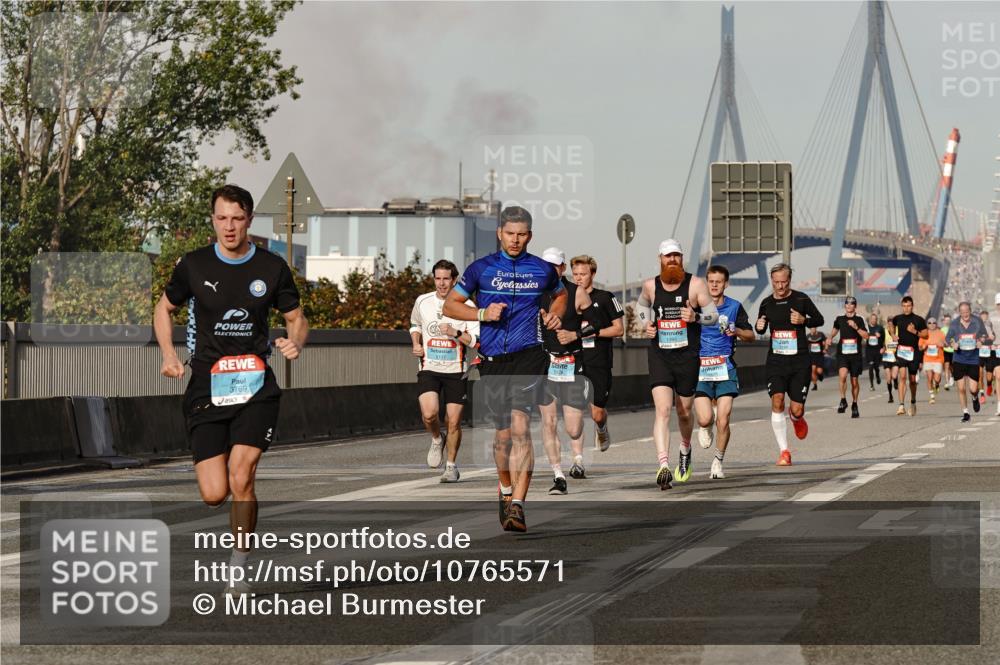 03.10.2026 - Köhlbrandbrückenlauf Michael Burmester http://msf.ph/oto/10765571 03.10.2026 09:44:01 Position 3 3769, 1392, 2188 meine-sportfotos.de