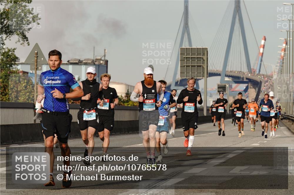 03.10.2026 - Köhlbrandbrückenlauf Michael Burmester http://msf.ph/oto/10765578 03.10.2026 09:44:03 Position 3 2126, 1392 meine-sportfotos.de