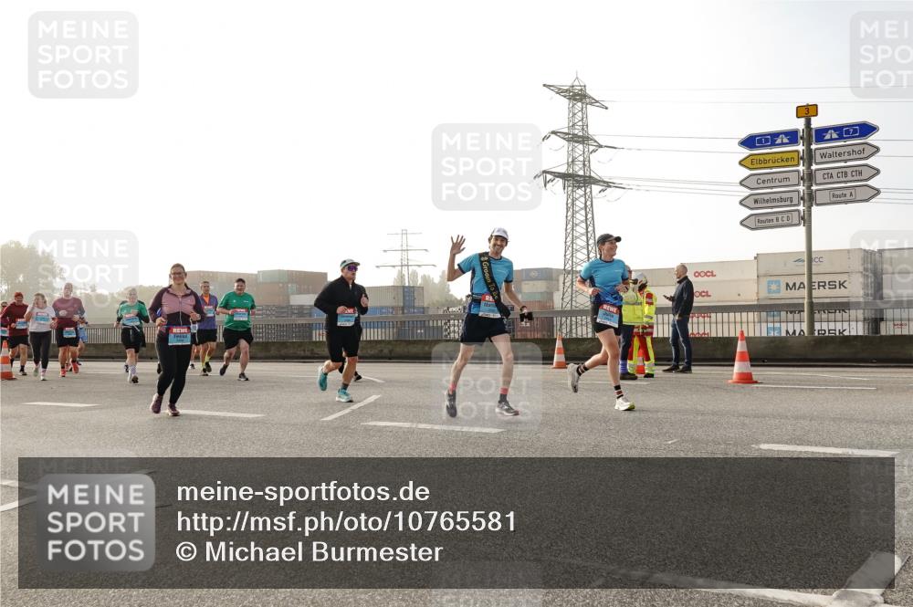 03.10.2026 - Köhlbrandbrückenlauf Michael Burmester http://msf.ph/oto/10765581 03.10.2026 09:20:14 Position 3  meine-sportfotos.de