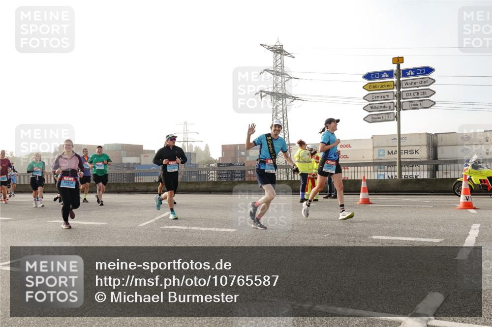 03.10.2026 - Köhlbrandbrückenlauf Michael Burmester http://msf.ph/oto/10765587 03.10.2026 09:20:14 Position 3 3 meine-sportfotos.de