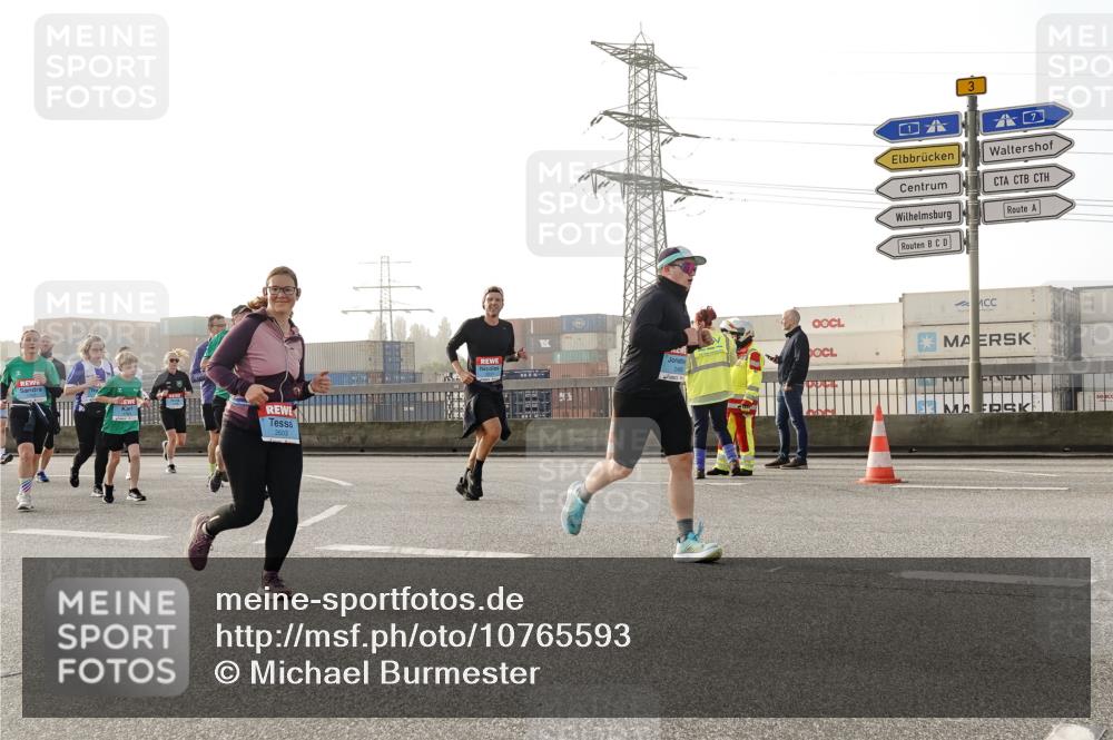 03.10.2026 - Köhlbrandbrückenlauf Michael Burmester http://msf.ph/oto/10765593 03.10.2026 09:20:16 Position 3 2603, 3 meine-sportfotos.de