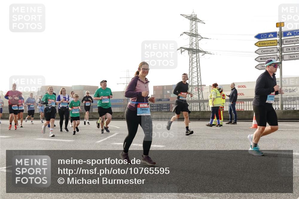 03.10.2026 - Köhlbrandbrückenlauf Michael Burmester http://msf.ph/oto/10765595 03.10.2026 09:20:16 Position 3 2603, 3, 2488 meine-sportfotos.de