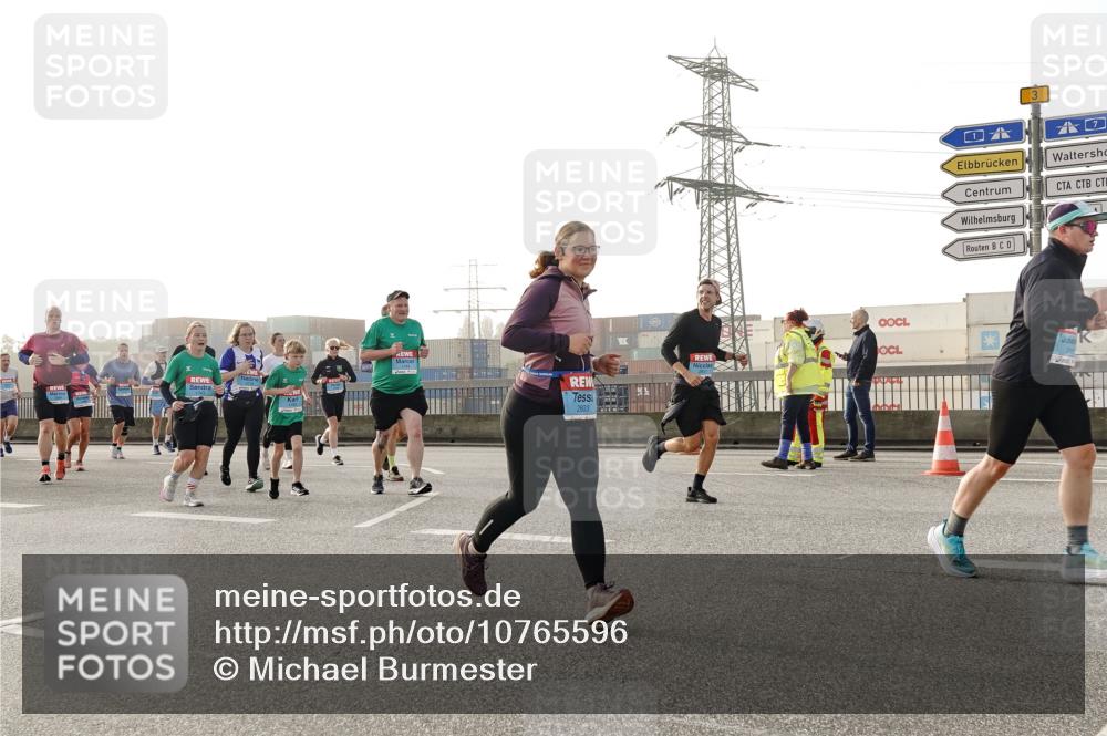 03.10.2026 - Köhlbrandbrückenlauf Michael Burmester http://msf.ph/oto/10765596 03.10.2026 09:20:16 Position 3 2603, 3 meine-sportfotos.de