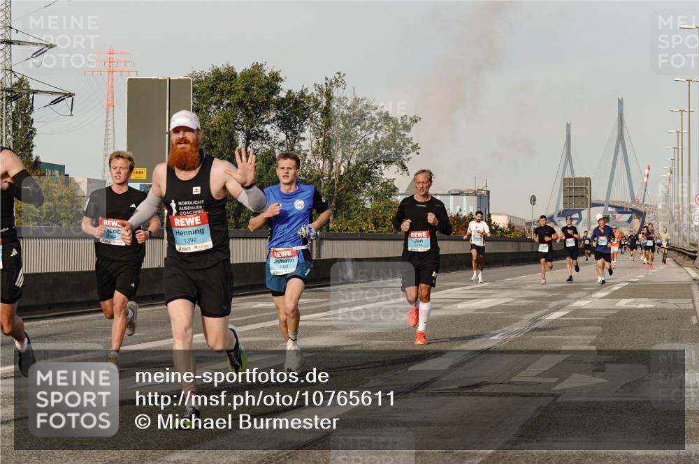 03.10.2026 - Köhlbrandbrückenlauf Michael Burmester http://msf.ph/oto/10765611 03.10.2026 09:44:10 Position 3 1392, 1828 meine-sportfotos.de