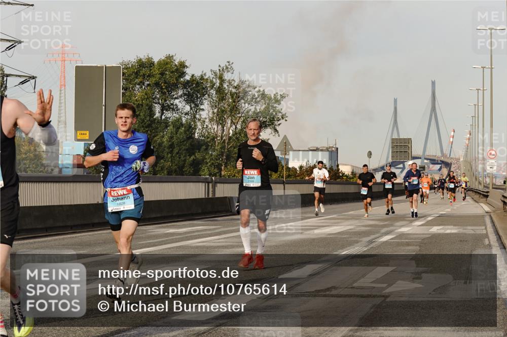 03.10.2026 - Köhlbrandbrückenlauf Michael Burmester http://msf.ph/oto/10765614 03.10.2026 09:44:11 Position 3 1828, 2188, 12, 5 meine-sportfotos.de