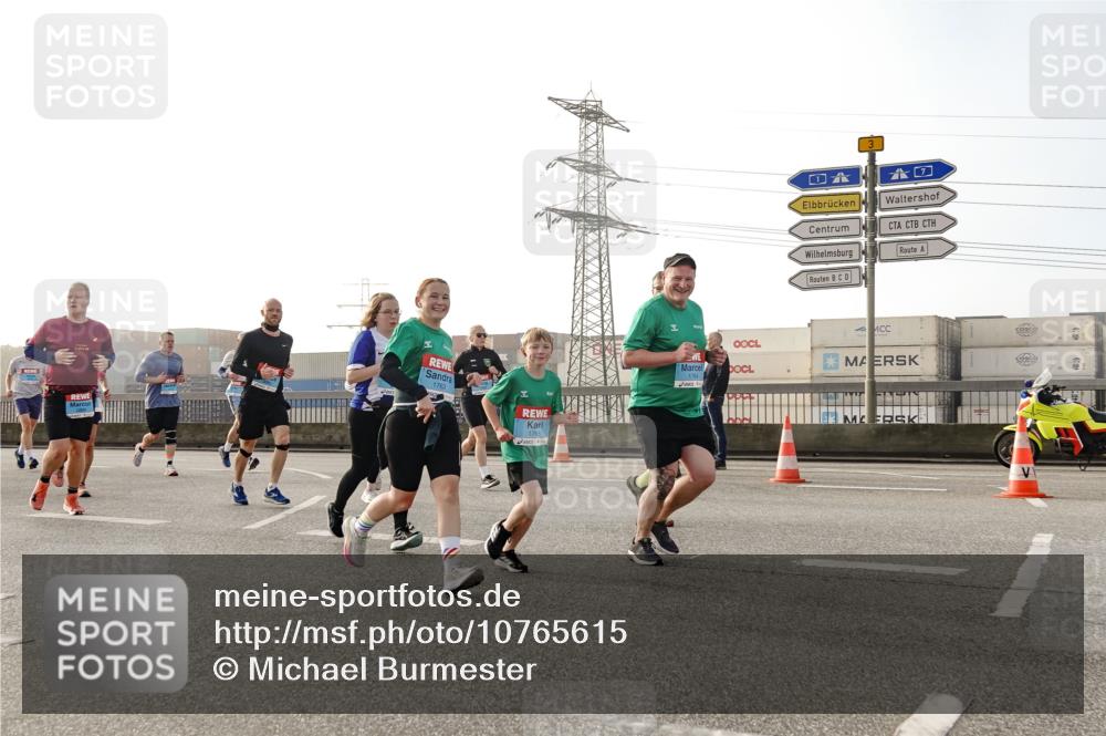 03.10.2026 - Köhlbrandbrückenlauf Michael Burmester http://msf.ph/oto/10765615 03.10.2026 09:20:18 Position 3 1763, 1764 meine-sportfotos.de