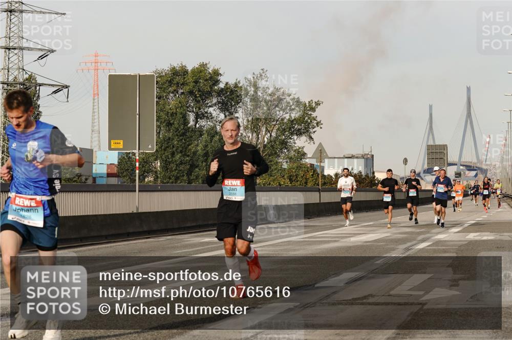 03.10.2026 - Köhlbrandbrückenlauf Michael Burmester http://msf.ph/oto/10765616 03.10.2026 09:44:12 Position 3 1628, 2188 meine-sportfotos.de