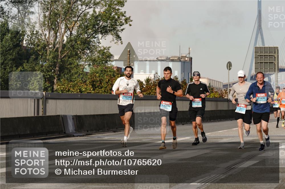 03.10.2026 - Köhlbrandbrückenlauf Michael Burmester http://msf.ph/oto/10765620 03.10.2026 09:44:14 Position 3 2375 meine-sportfotos.de
