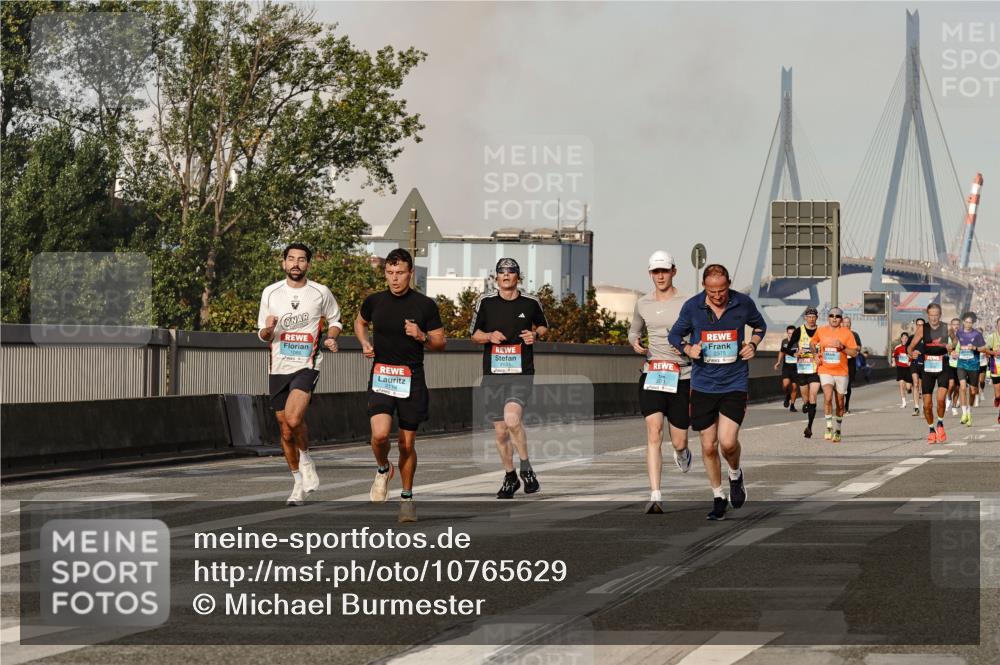 03.10.2026 - Köhlbrandbrückenlauf Michael Burmester http://msf.ph/oto/10765629 03.10.2026 09:44:15 Position 3 2114 meine-sportfotos.de