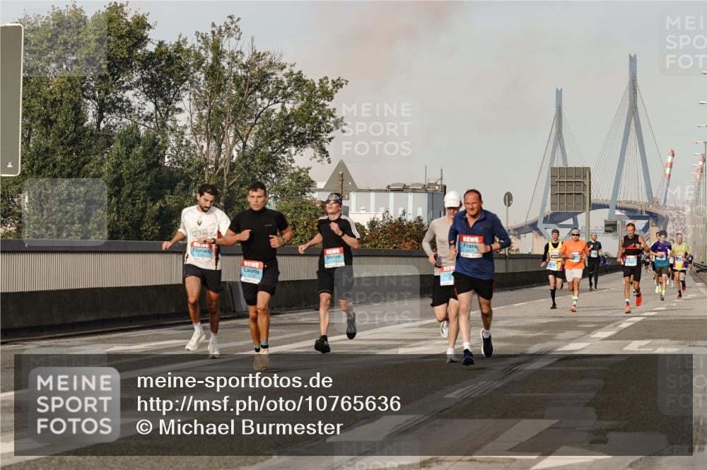 03.10.2026 - Köhlbrandbrückenlauf Michael Burmester http://msf.ph/oto/10765636 03.10.2026 09:44:16 Position 3 1006 meine-sportfotos.de