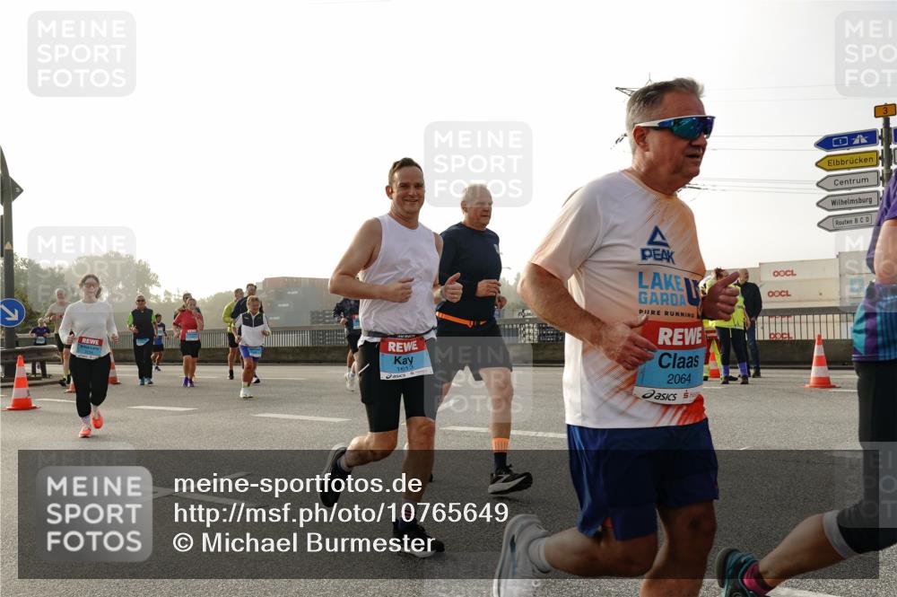 03.10.2026 - Köhlbrandbrückenlauf Michael Burmester http://msf.ph/oto/10765649 03.10.2026 09:20:23 Position 3 1613, 2064 meine-sportfotos.de
