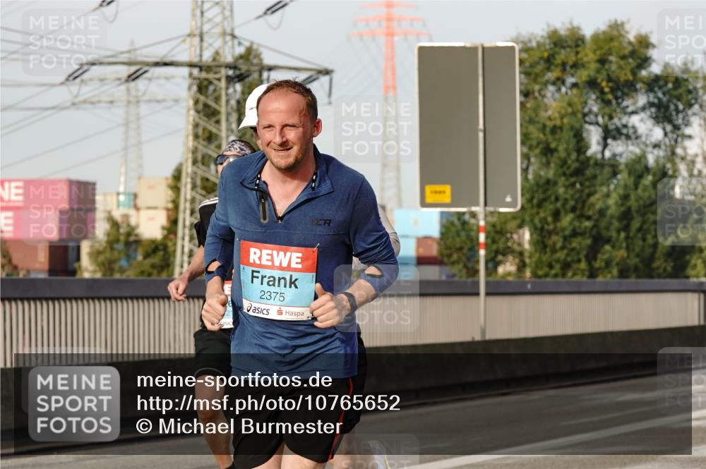 03.10.2026 - Köhlbrandbrückenlauf Michael Burmester http://msf.ph/oto/10765652 03.10.2026 09:44:21 Position 3 2375 meine-sportfotos.de