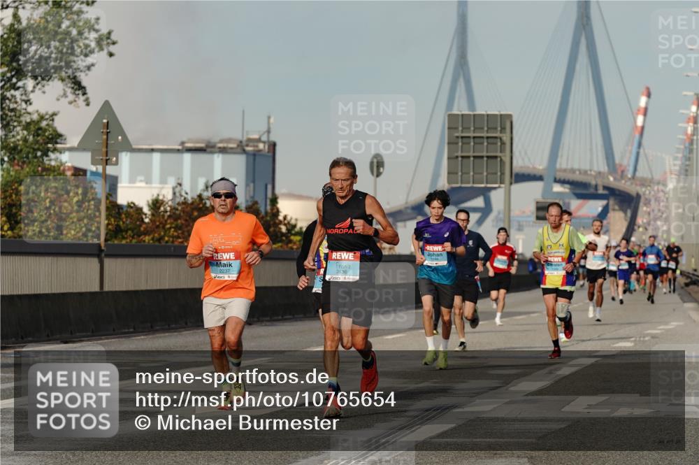03.10.2026 - Köhlbrandbrückenlauf Michael Burmester http://msf.ph/oto/10765654 03.10.2026 09:44:23 Position 3 2237, 3836 meine-sportfotos.de