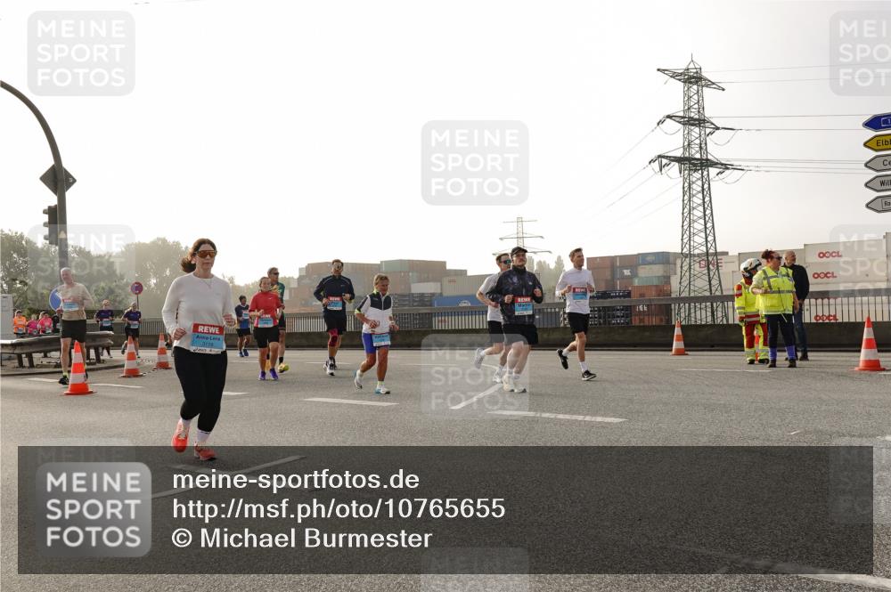 03.10.2026 - Köhlbrandbrückenlauf Michael Burmester http://msf.ph/oto/10765655 03.10.2026 09:20:24 Position 3 3118, 1 meine-sportfotos.de