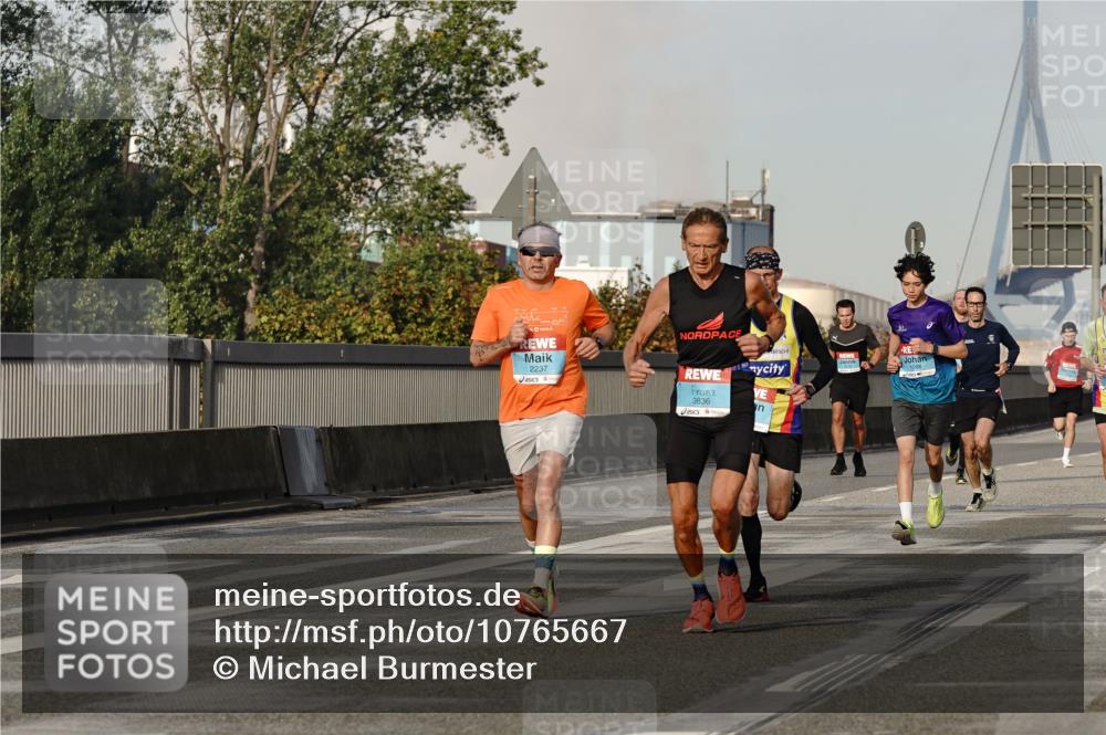 03.10.2026 - Köhlbrandbrückenlauf Michael Burmester http://msf.ph/oto/10765667 03.10.2026 09:44:25 Position 3 2237, 3836 meine-sportfotos.de