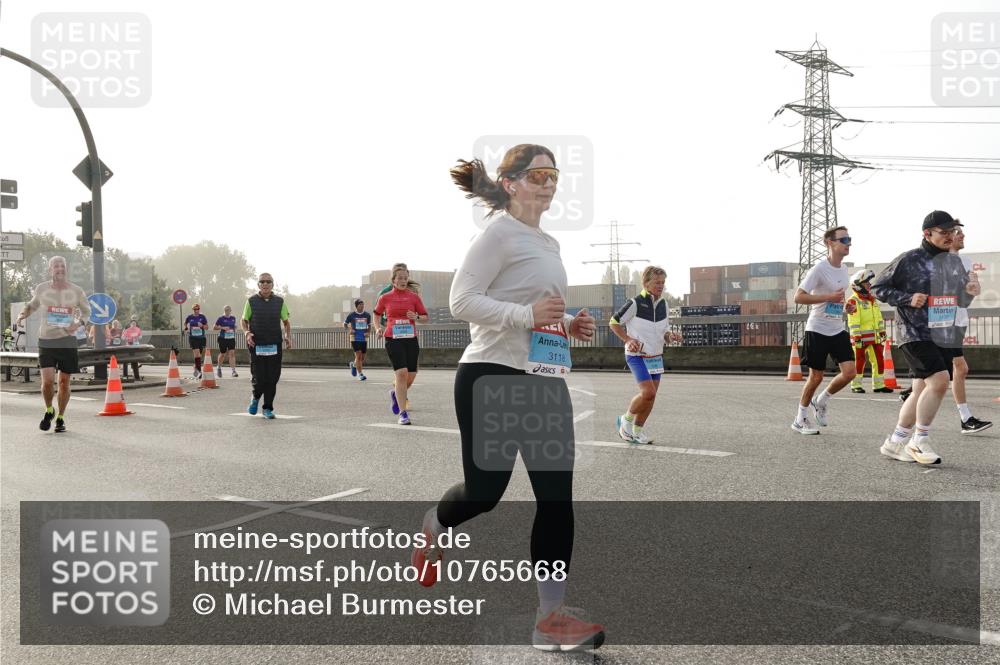 03.10.2026 - Köhlbrandbrückenlauf Michael Burmester http://msf.ph/oto/10765668 03.10.2026 09:20:25 Position 3 3118 meine-sportfotos.de