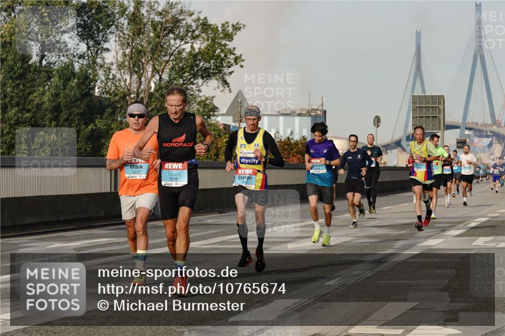 03.10.2026 - Köhlbrandbrückenlauf Michael Burmester http://msf.ph/oto/10765674 03.10.2026 09:44:27 Position 3 2237, 3836, 1342, 1288 meine-sportfotos.de
