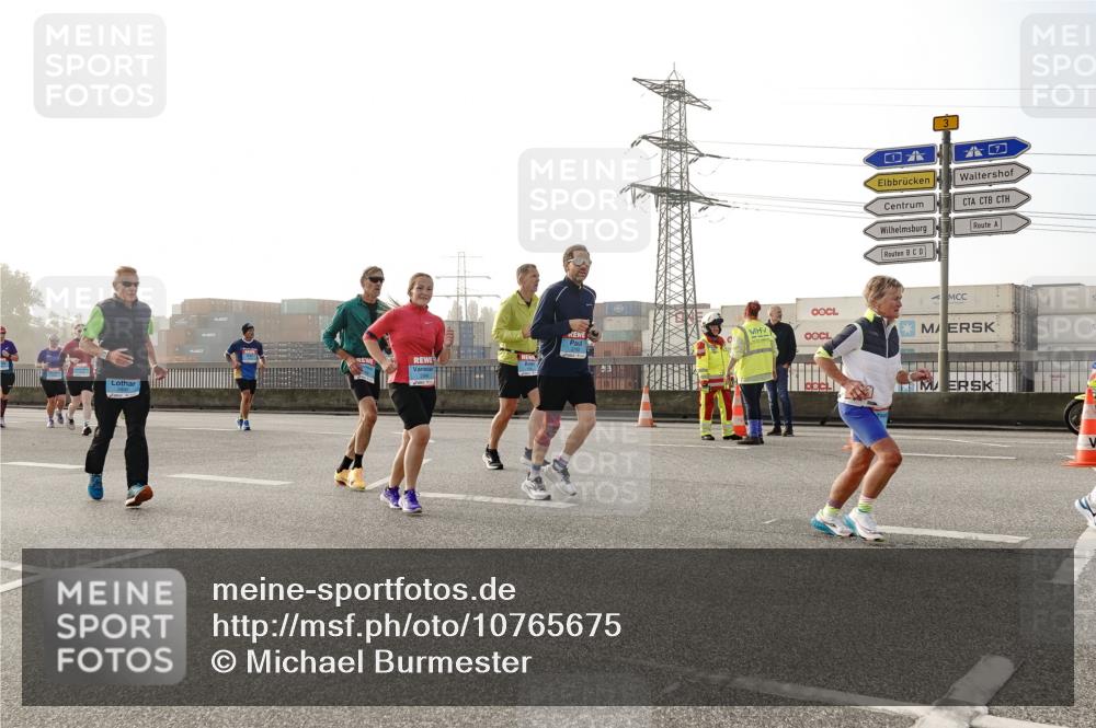 03.10.2026 - Köhlbrandbrückenlauf Michael Burmester http://msf.ph/oto/10765675 03.10.2026 09:20:27 Position 3 3 meine-sportfotos.de