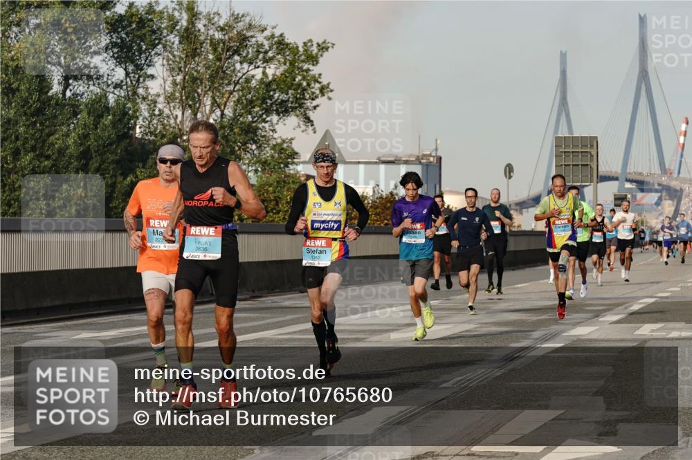03.10.2026 - Köhlbrandbrückenlauf Michael Burmester http://msf.ph/oto/10765680 03.10.2026 09:44:27 Position 3 223, 3836, 1342 meine-sportfotos.de