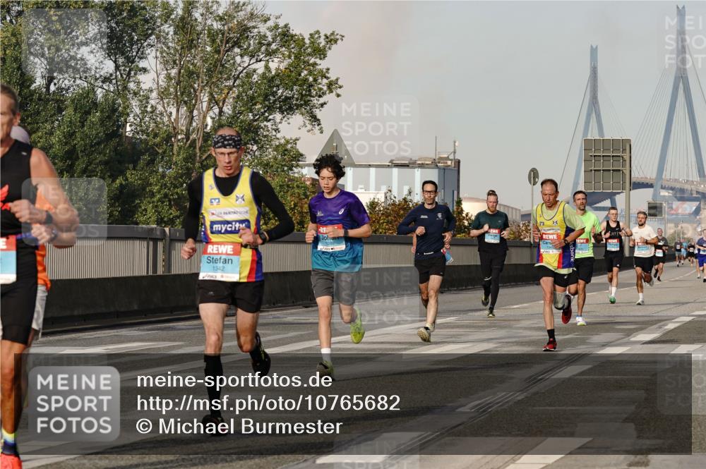 03.10.2026 - Köhlbrandbrückenlauf Michael Burmester http://msf.ph/oto/10765682 03.10.2026 09:44:28 Position 3 1342 meine-sportfotos.de