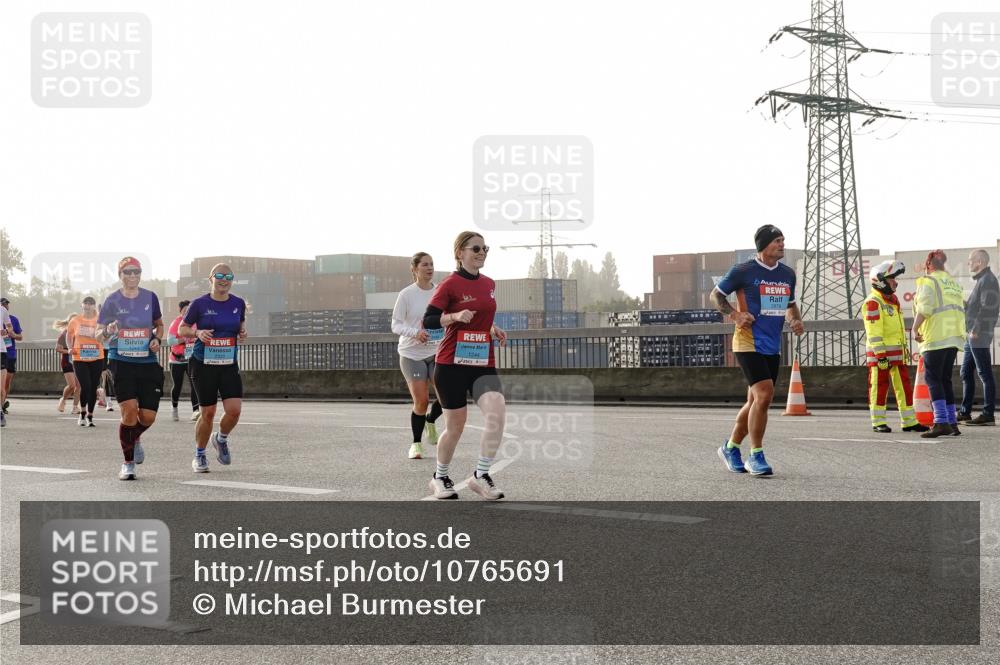 03.10.2026 - Köhlbrandbrückenlauf Michael Burmester http://msf.ph/oto/10765691 03.10.2026 09:20:30 Position 3 2879 meine-sportfotos.de