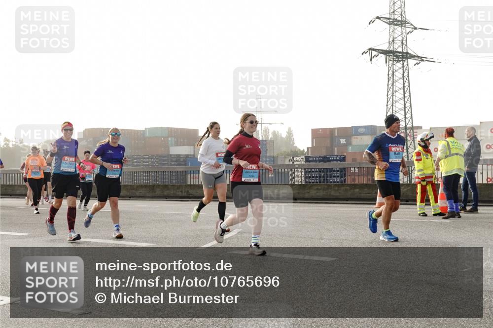 03.10.2026 - Köhlbrandbrückenlauf Michael Burmester http://msf.ph/oto/10765696 03.10.2026 09:20:30 Position 3 1244, 2879 meine-sportfotos.de