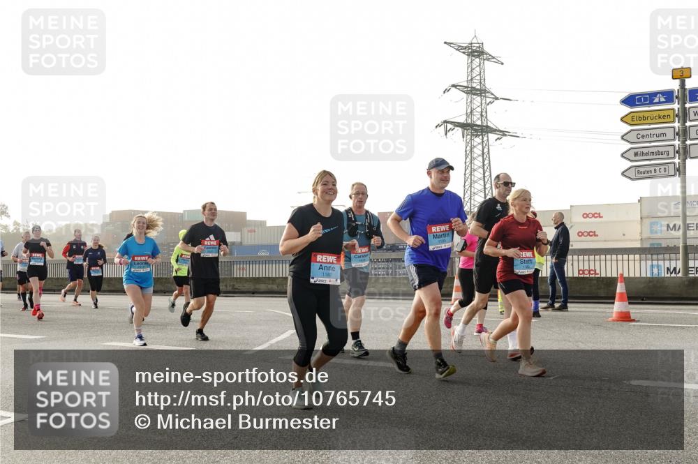 03.10.2026 - Köhlbrandbrückenlauf Michael Burmester http://msf.ph/oto/10765745 03.10.2026 09:20:37 Position 3 1182, 1185, 1576, 3 meine-sportfotos.de