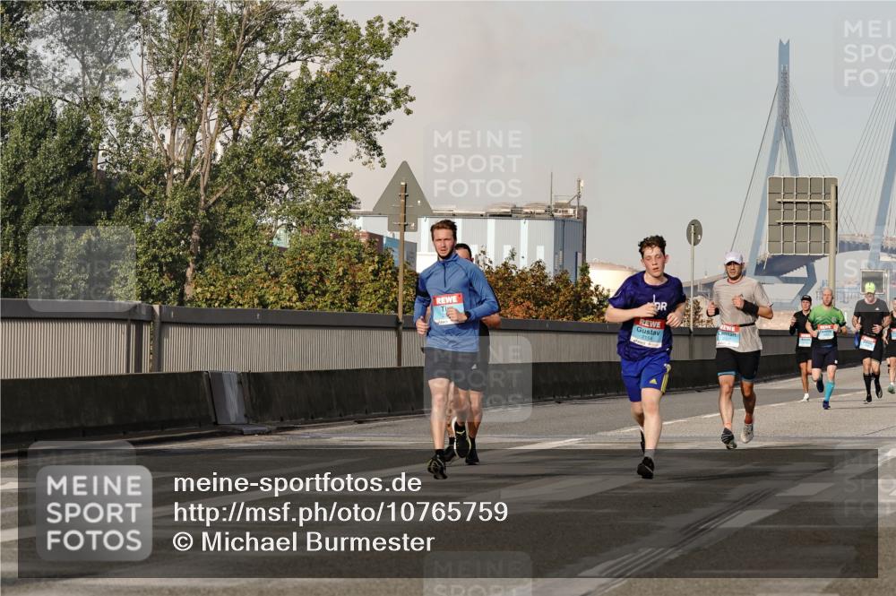03.10.2026 - Köhlbrandbrückenlauf Michael Burmester http://msf.ph/oto/10765759 03.10.2026 09:44:50 Position 3 2154 meine-sportfotos.de