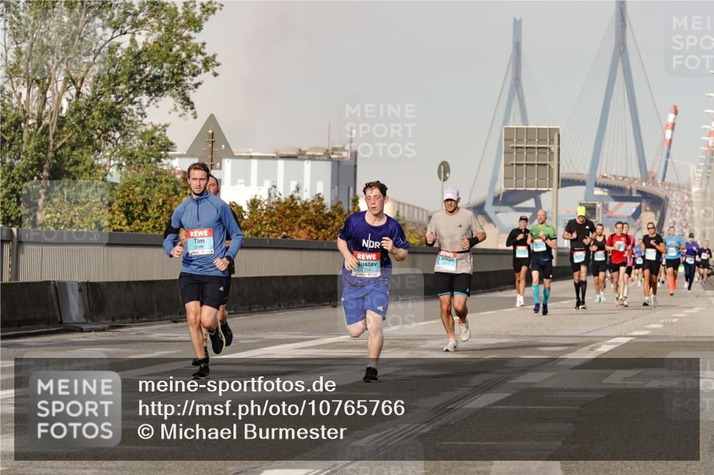 03.10.2026 - Köhlbrandbrückenlauf Michael Burmester http://msf.ph/oto/10765766 03.10.2026 09:44:51 Position 3  meine-sportfotos.de