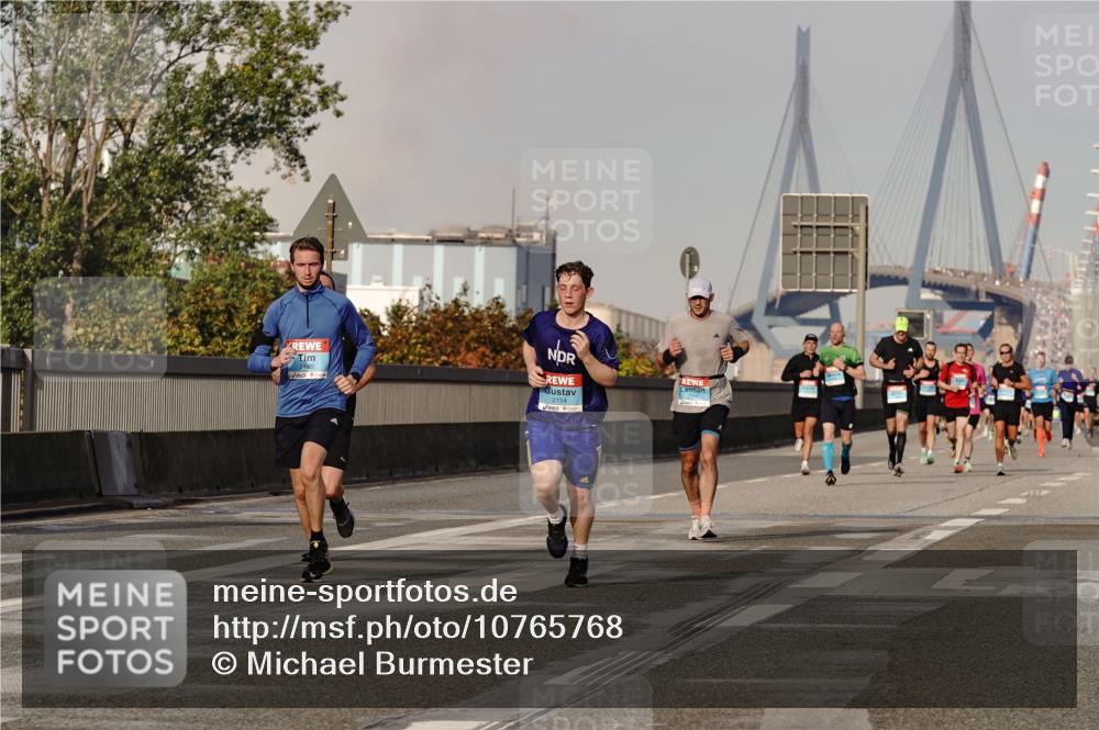 03.10.2026 - Köhlbrandbrückenlauf Michael Burmester http://msf.ph/oto/10765768 03.10.2026 09:44:51 Position 3 2186, 2154 meine-sportfotos.de