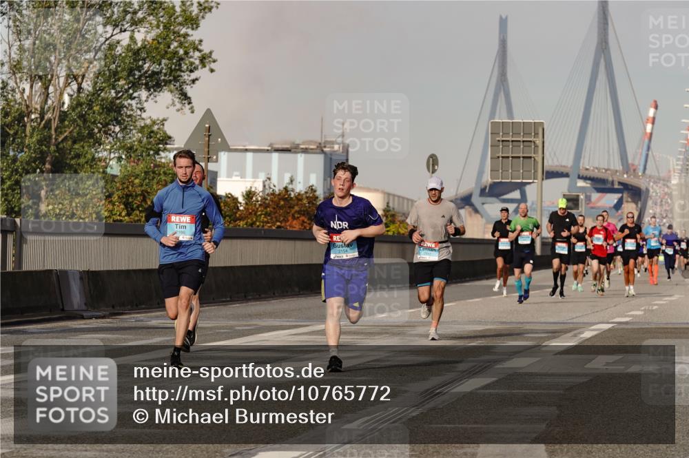 03.10.2026 - Köhlbrandbrückenlauf Michael Burmester http://msf.ph/oto/10765772 03.10.2026 09:44:51 Position 3  meine-sportfotos.de