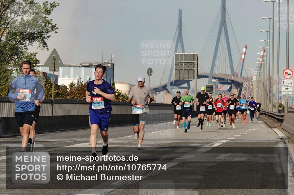 03.10.2026 - Köhlbrandbrückenlauf Michael Burmester http://msf.ph/oto/10765774 03.10.2026 09:44:52 Position 3 2154, 12, 5 meine-sportfotos.de