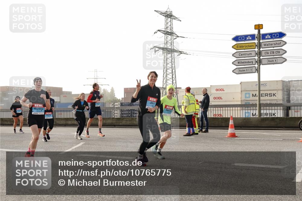 03.10.2026 - Köhlbrandbrückenlauf Michael Burmester http://msf.ph/oto/10765775 03.10.2026 09:20:40 Position 3 3124, 3 meine-sportfotos.de