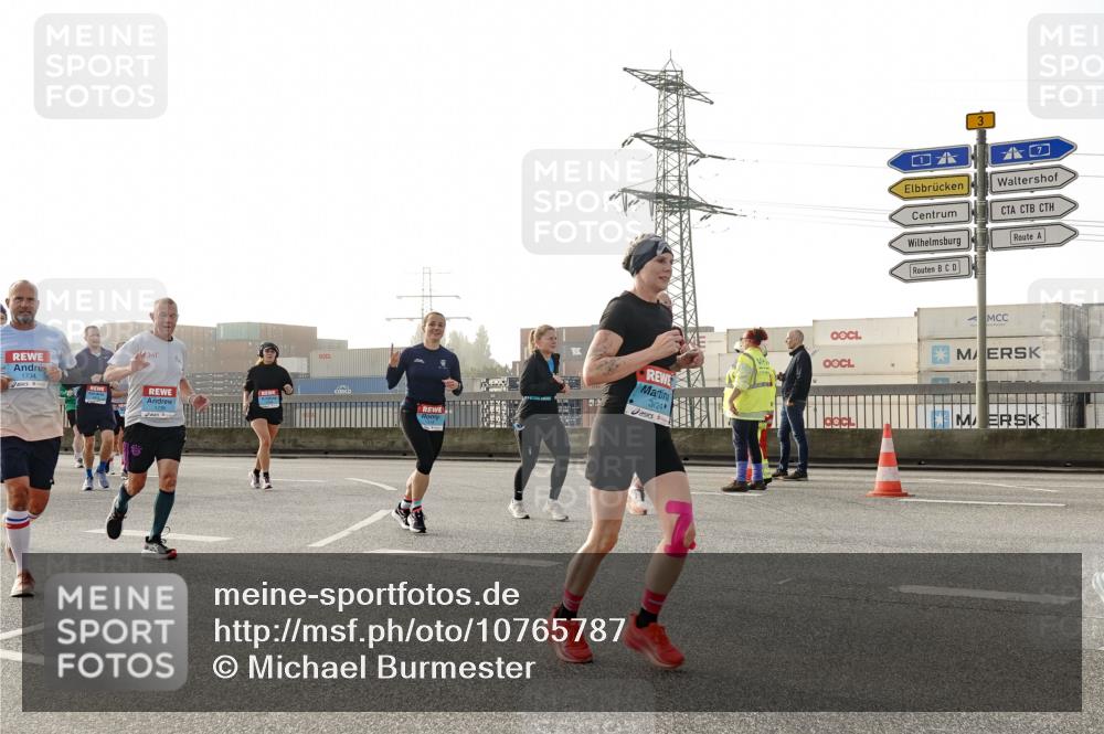 03.10.2026 - Köhlbrandbrückenlauf Michael Burmester http://msf.ph/oto/10765787 03.10.2026 09:20:41 Position 3 1734, 361, 1736, 3124, 3 meine-sportfotos.de