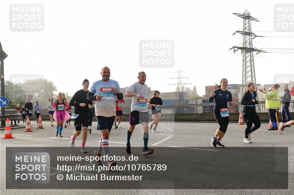 03.10.2026 - Köhlbrandbrückenlauf Michael Burmester http://msf.ph/oto/10765789 03.10.2026 09:20:41 Position 3 1734, 361 meine-sportfotos.de