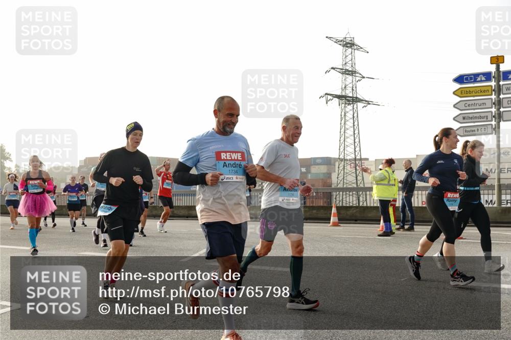 03.10.2026 - Köhlbrandbrückenlauf Michael Burmester http://msf.ph/oto/10765798 03.10.2026 09:20:42 Position 3 1734, 361, 1736, 3 meine-sportfotos.de