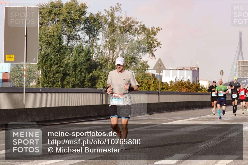 03.10.2026 - Köhlbrandbrückenlauf Michael Burmester http://msf.ph/oto/10765800 03.10.2026 09:44:57 Position 3 2317 meine-sportfotos.de