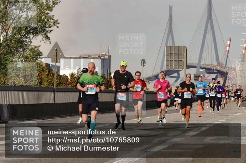 03.10.2026 - Köhlbrandbrückenlauf Michael Burmester http://msf.ph/oto/10765809 03.10.2026 09:45:01 Position 3  meine-sportfotos.de