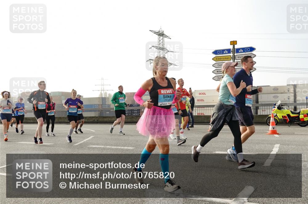 03.10.2026 - Köhlbrandbrückenlauf Michael Burmester http://msf.ph/oto/10765820 03.10.2026 09:20:45 Position 3 2939 meine-sportfotos.de
