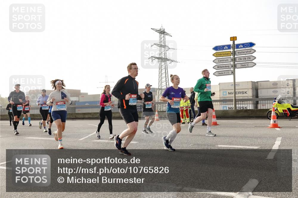 03.10.2026 - Köhlbrandbrückenlauf Michael Burmester http://msf.ph/oto/10765826 03.10.2026 09:20:46 Position 3 3126, 1474, 3 meine-sportfotos.de