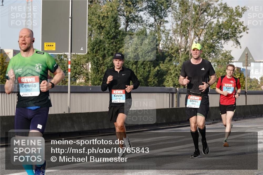 03.10.2026 - Köhlbrandbrückenlauf Michael Burmester http://msf.ph/oto/10765843 03.10.2026 09:45:06 Position 3 3457, 2110, 1688, 1241 meine-sportfotos.de