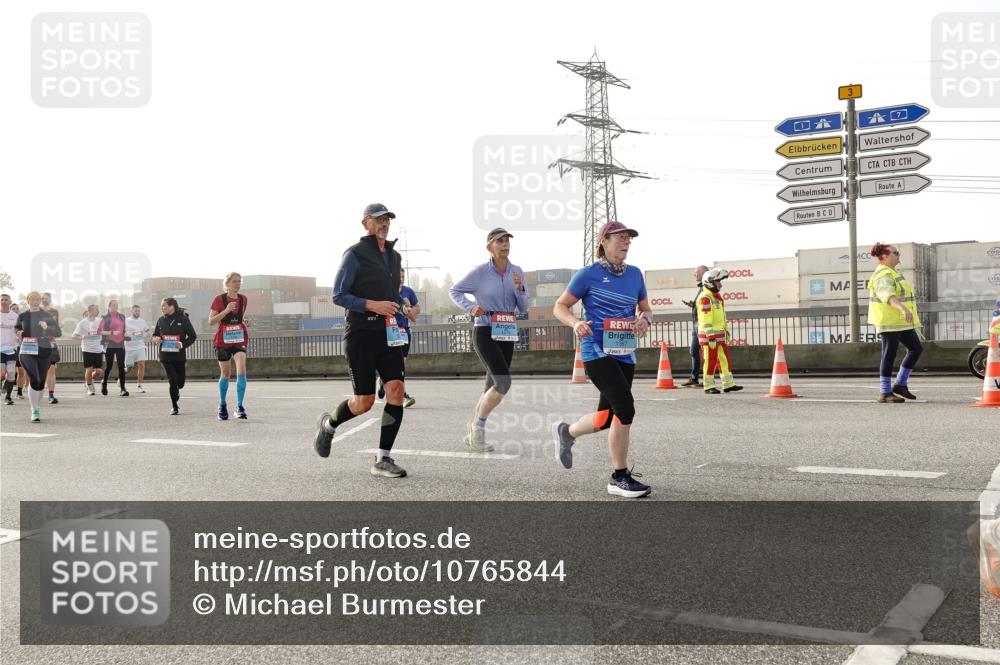 03.10.2026 - Köhlbrandbrückenlauf Michael Burmester http://msf.ph/oto/10765844 03.10.2026 09:20:48 Position 3 1367, 3 meine-sportfotos.de